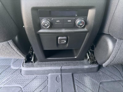 2023 Chevrolet Traverse AWD 4dr LT Cloth w/1LT