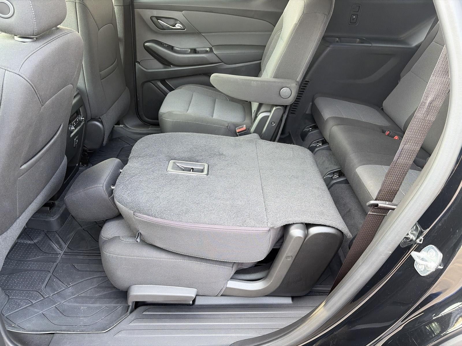 2023 Chevrolet Traverse AWD 4dr LT Cloth w/1LT