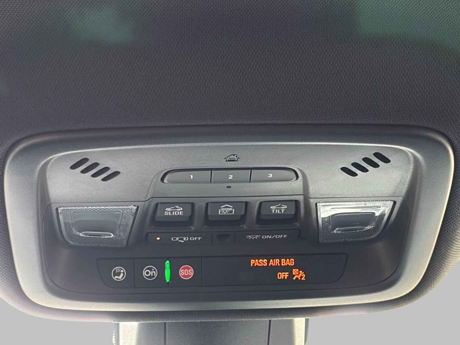 2023 Chevrolet Traverse AWD 4dr Premier