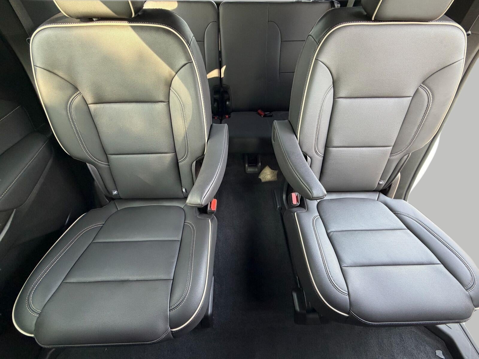 2023 Chevrolet Traverse AWD 4dr Premier
