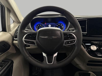 2023 Chrysler Pacifica Touring L AWD