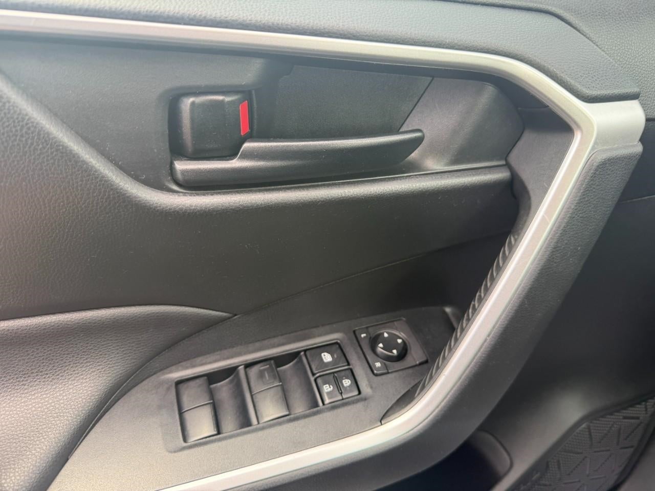 2019 Toyota RAV4 LE AWD