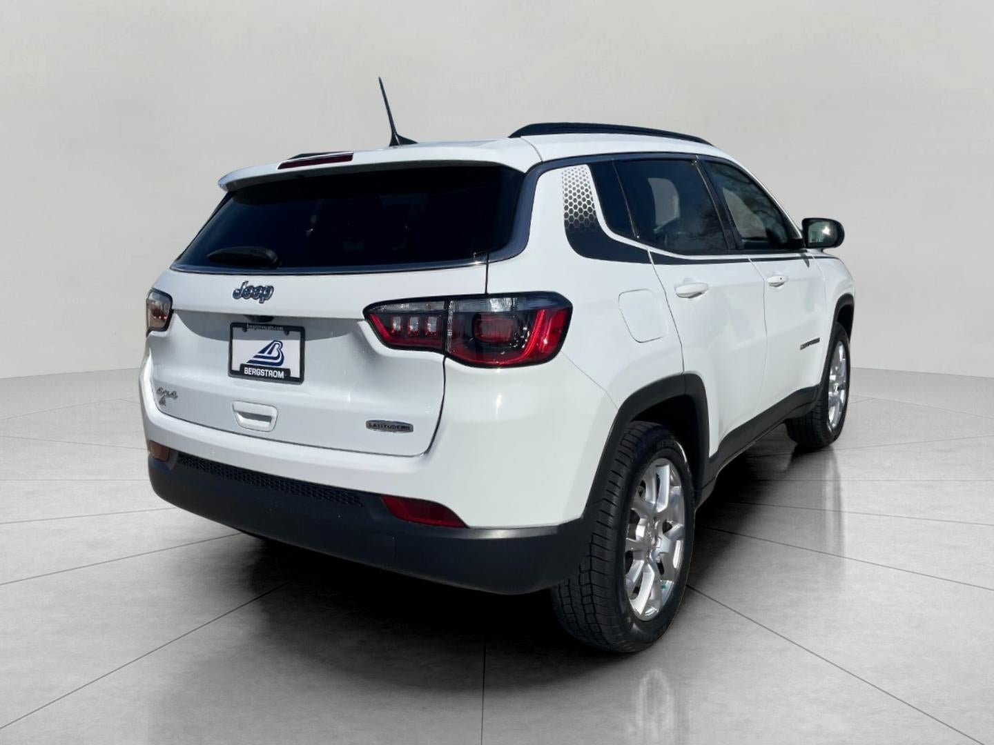 2023 Jeep Compass Latitude Lux 4x4