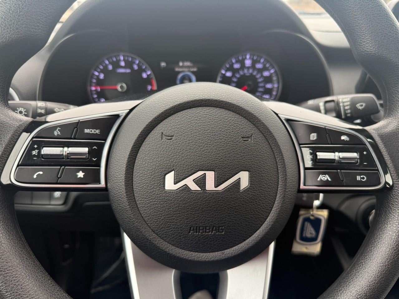 2023 Kia Forte LX IVT