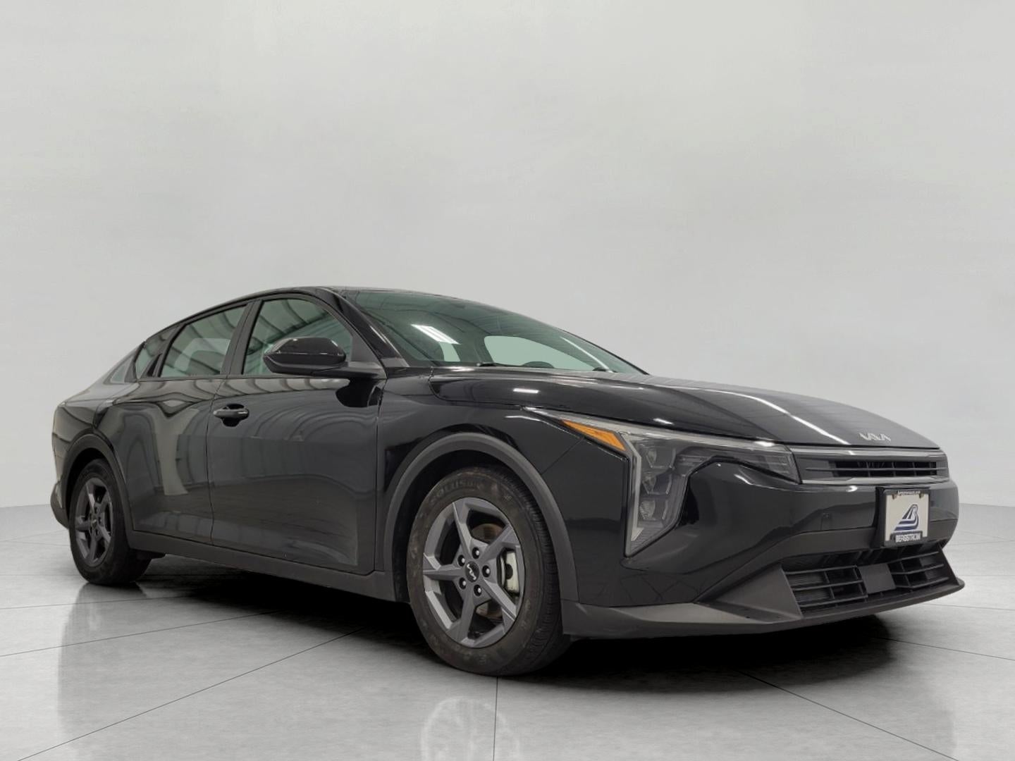 2025 Kia K4 LXS AT's photo