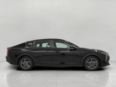 2025 Kia K4 LXS FWD