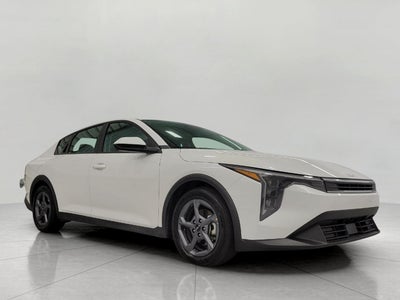 2025 Kia K4 LXS FWD
