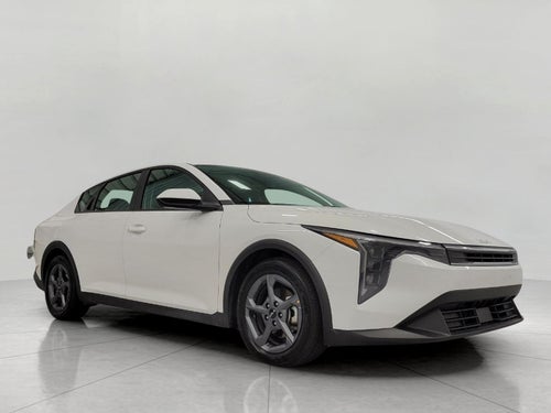 2025 Kia K4 LXS FWD