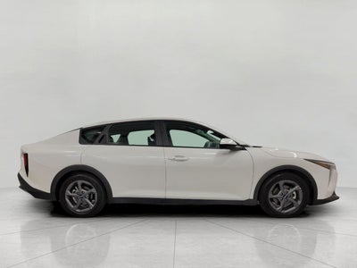 2025 Kia K4 LXS FWD
