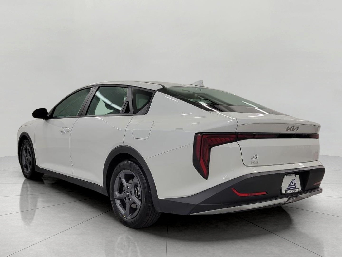2025 Kia K4 LXS FWD
