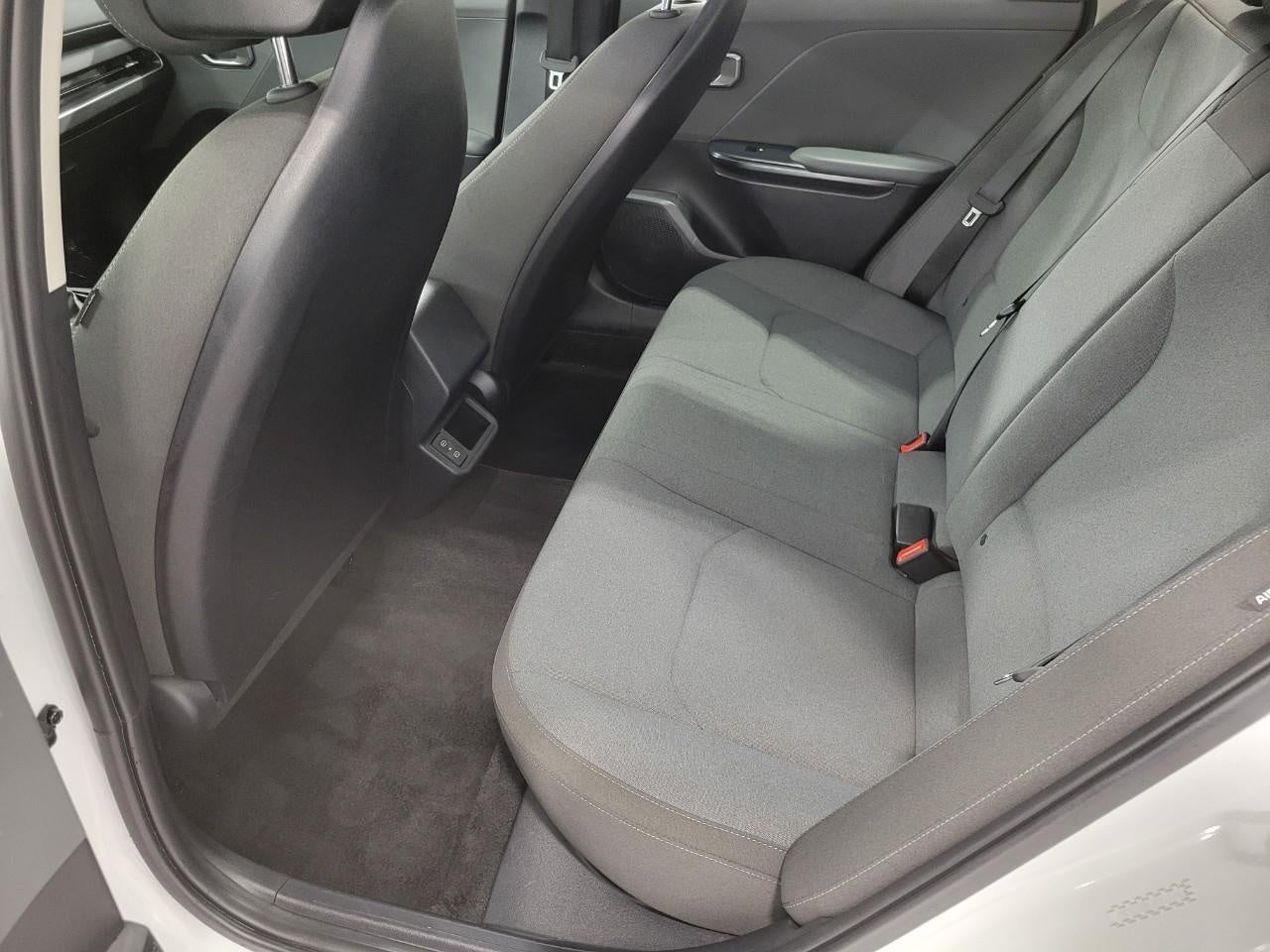 2025 Kia K4 LXS FWD