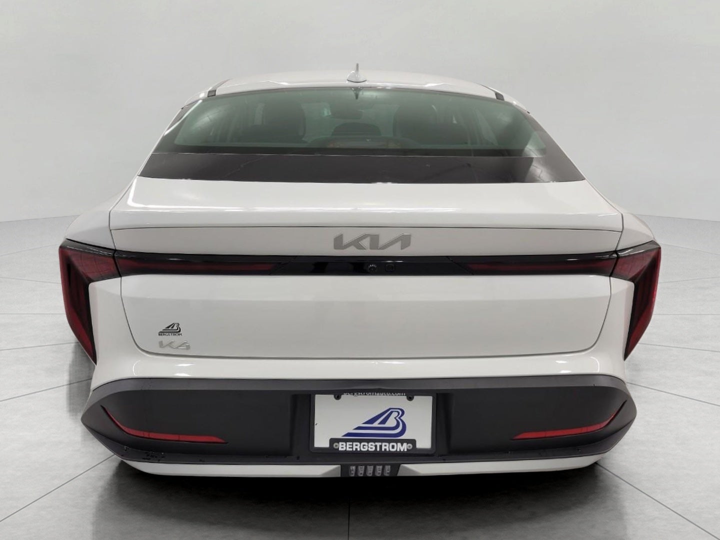 2025 Kia K4 LXS FWD