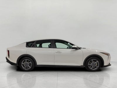 2025 Kia K4 LXS FWD