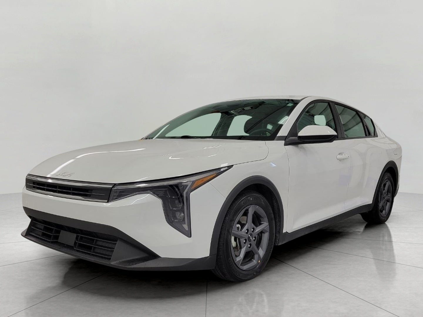 2025 Kia K4 LXS FWD