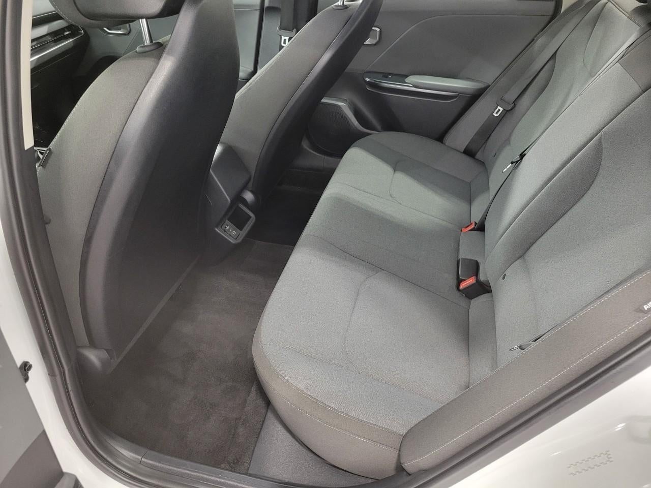 2025 Kia K4 LXS FWD
