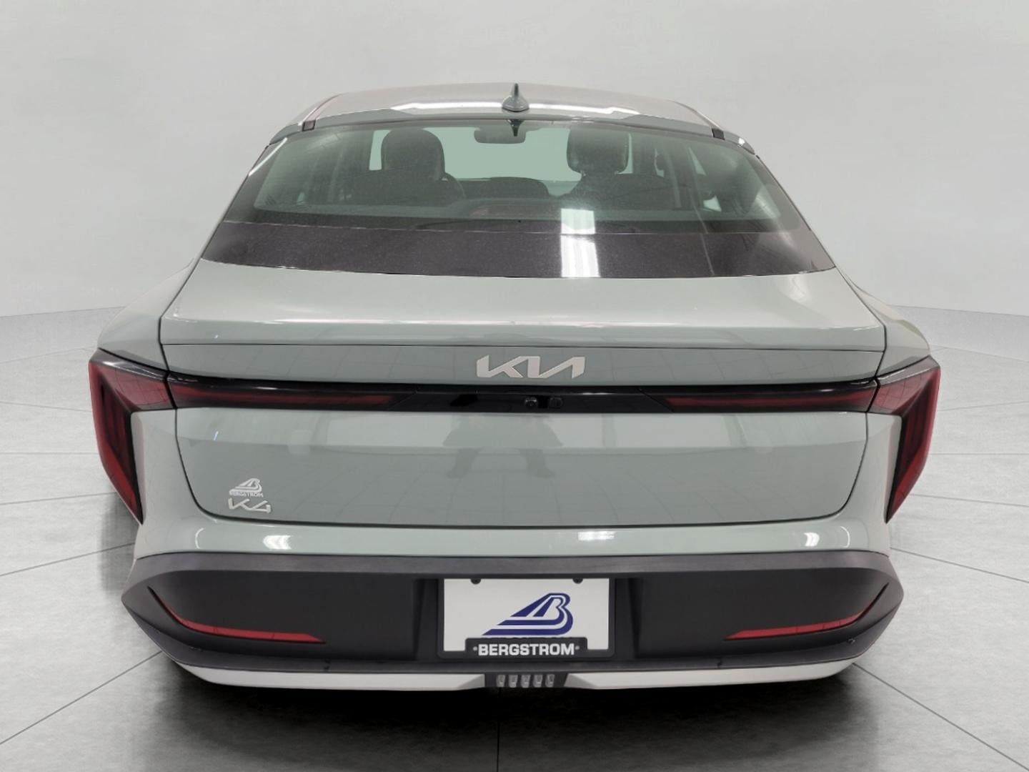 2025 Kia K4 LXS FWD