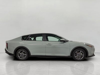 2025 Kia K4 LXS FWD