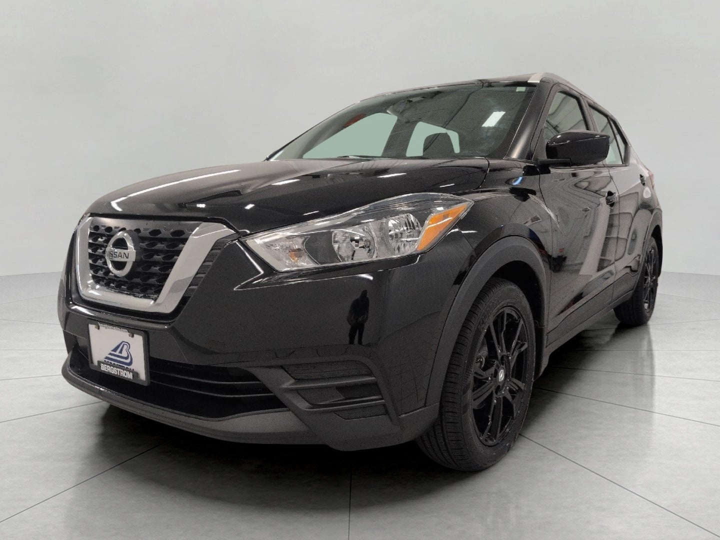 2019 Nissan Kicks SV FWD