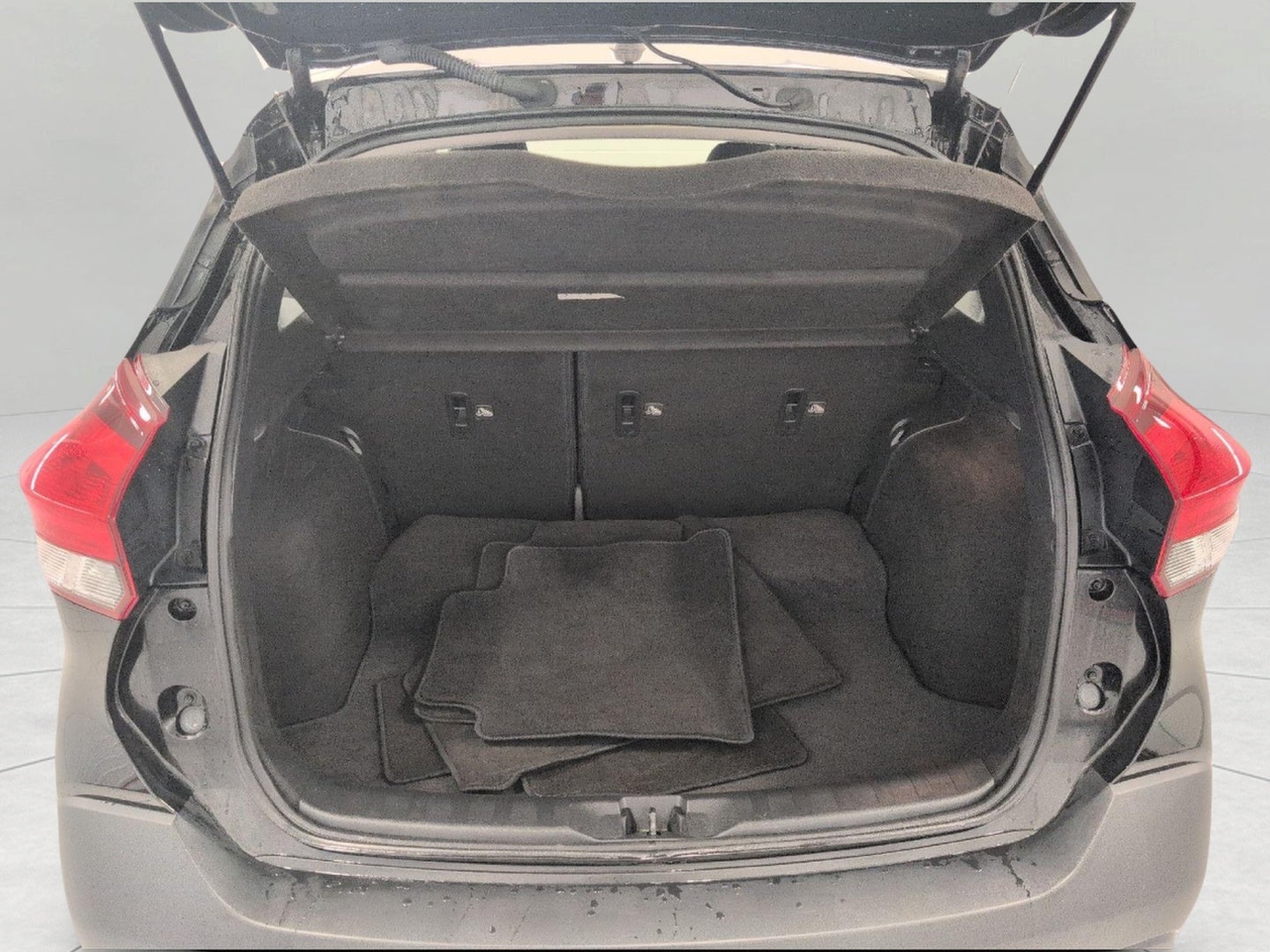 2019 Nissan Kicks SV FWD