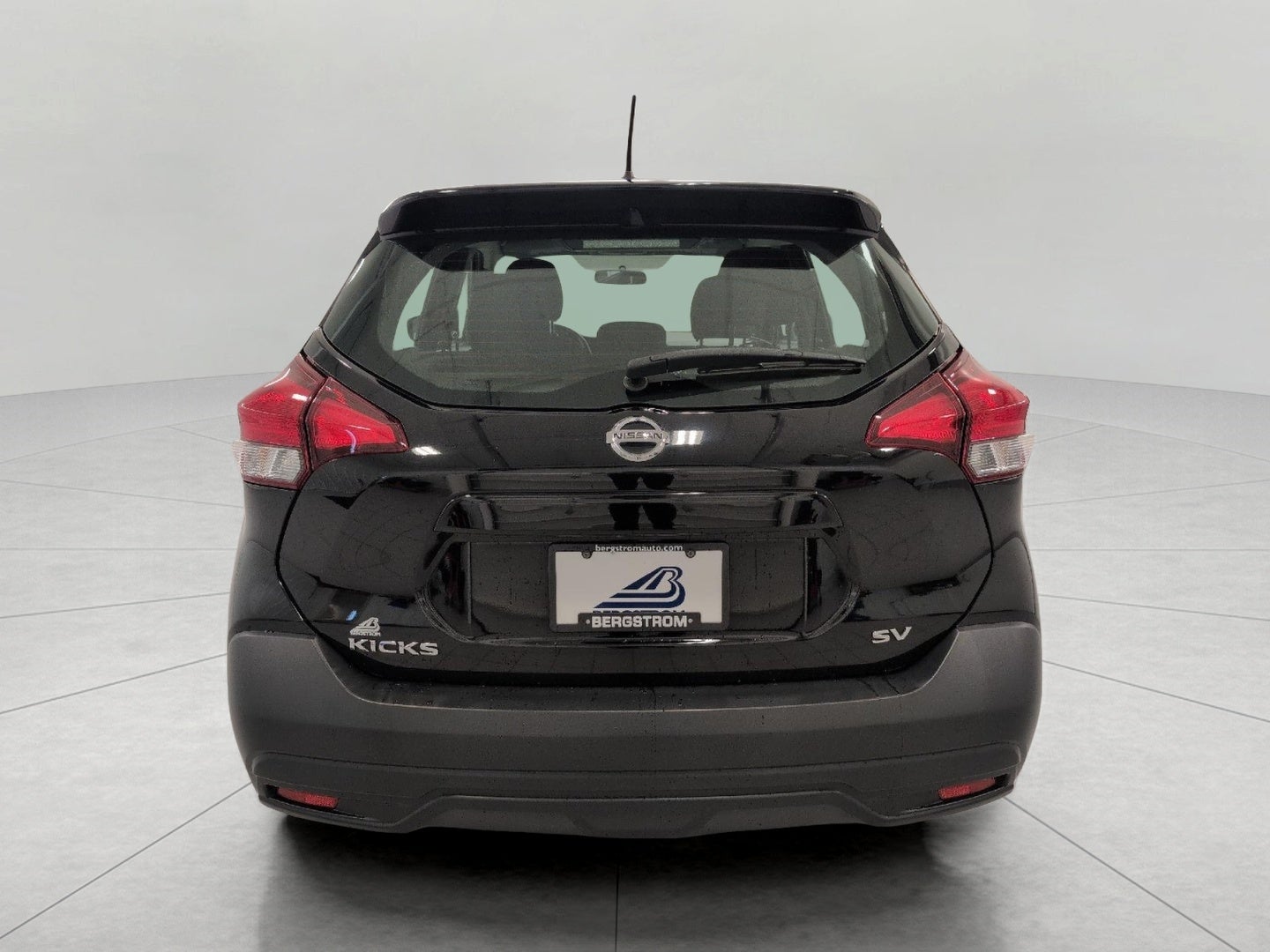 2019 Nissan Kicks SV FWD
