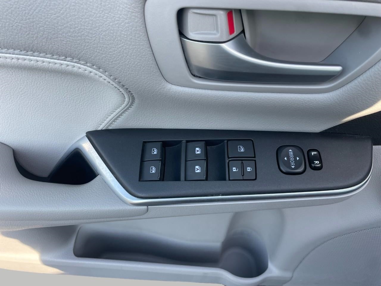 2016 Toyota Camry 4dr Sdn V6 Auto XLE