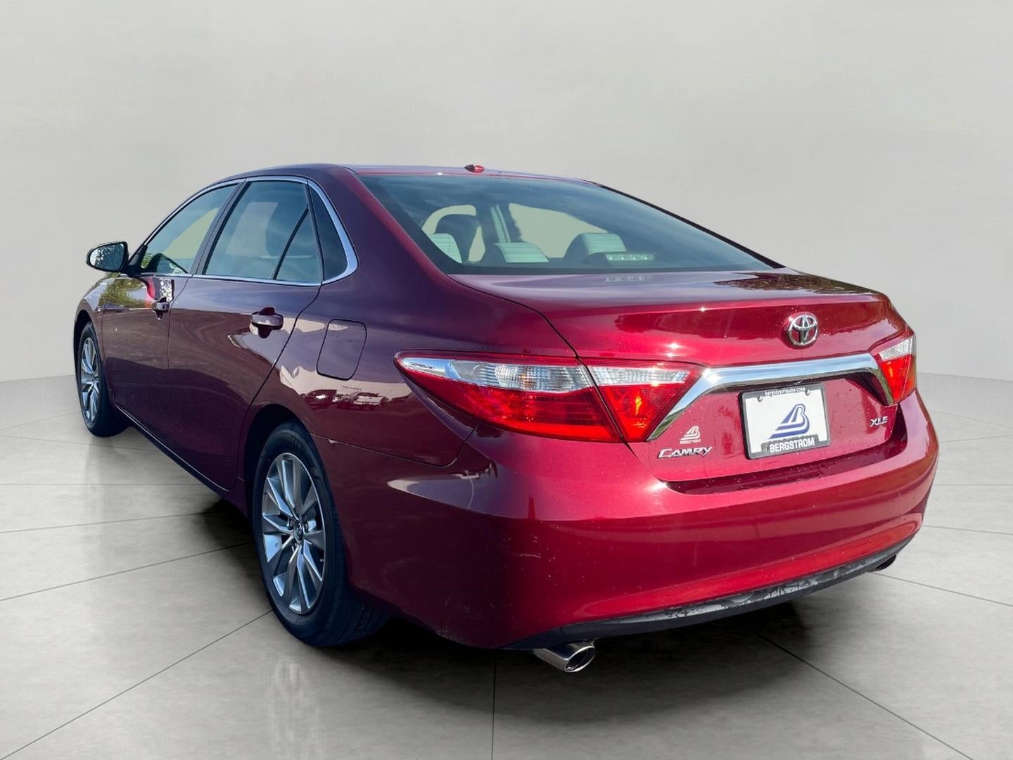 2016 Toyota Camry 4dr Sdn V6 Auto XLE