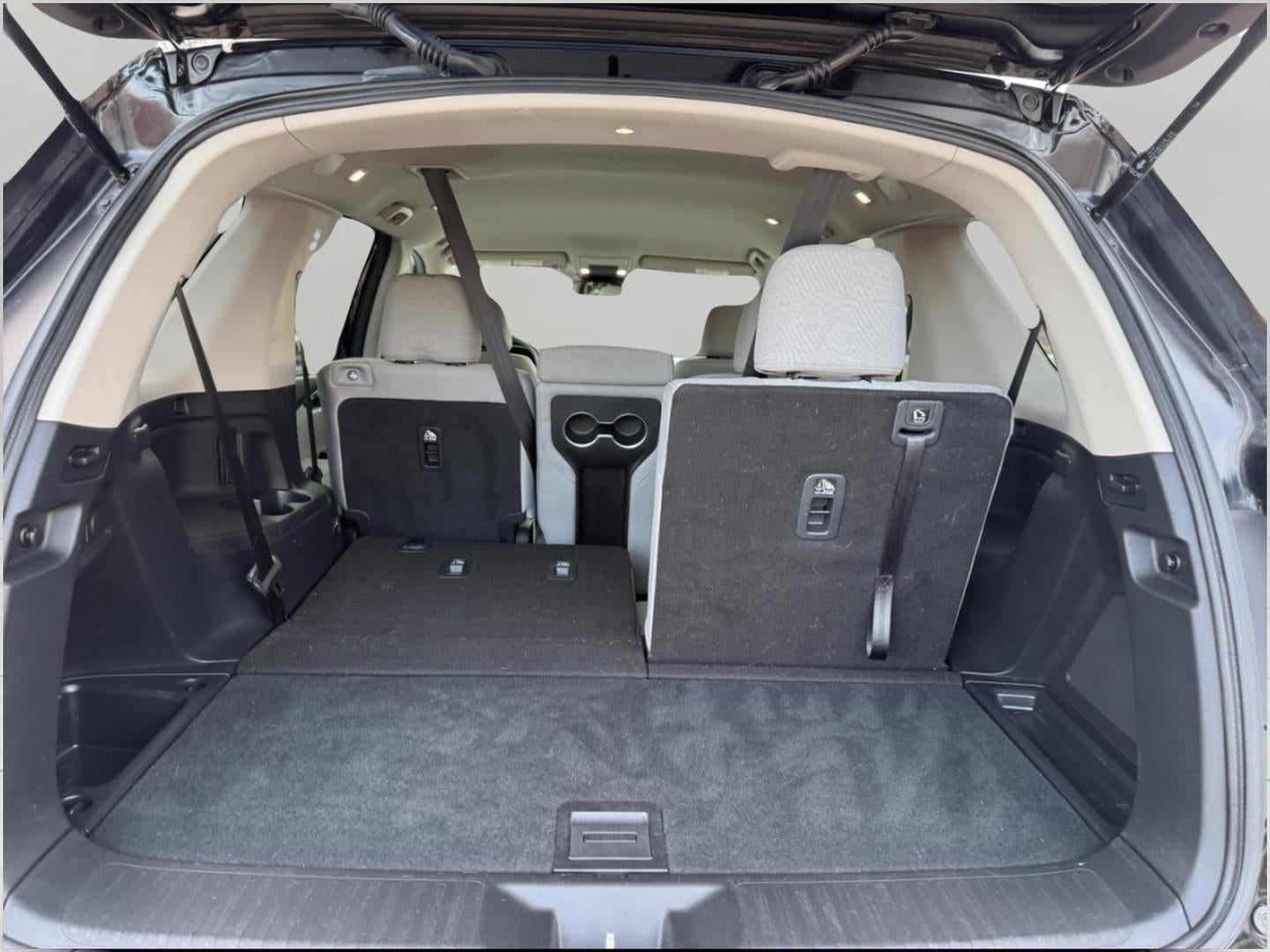 2023 Honda Pilot LX AWD