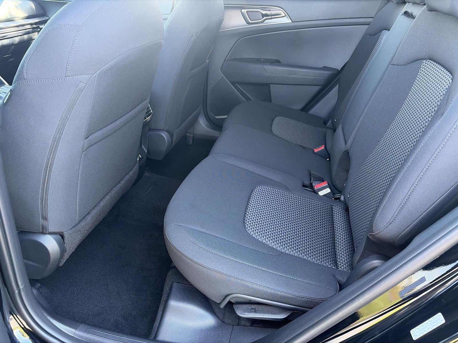 2027 Kia Sportage LX AWD