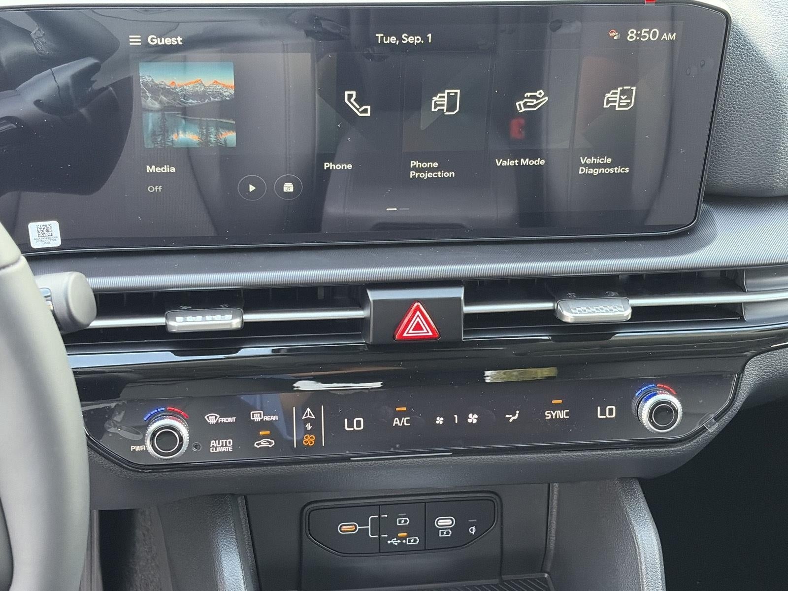2027 Kia Sportage EX AWD