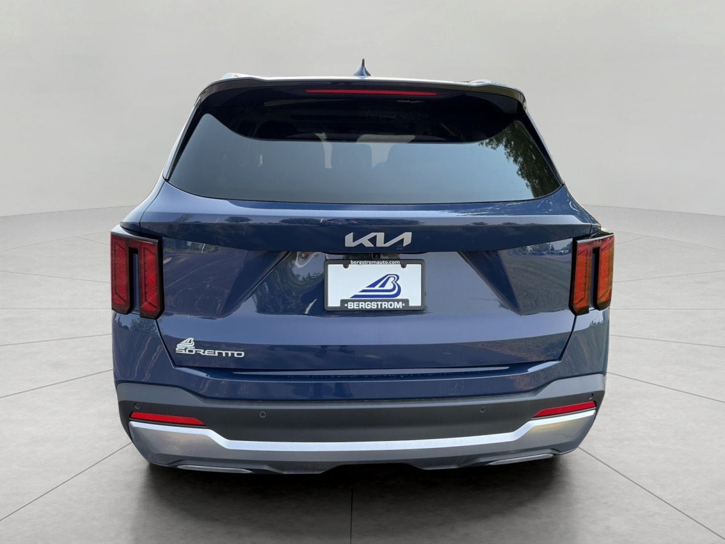 2026 Kia Sorento S FWD