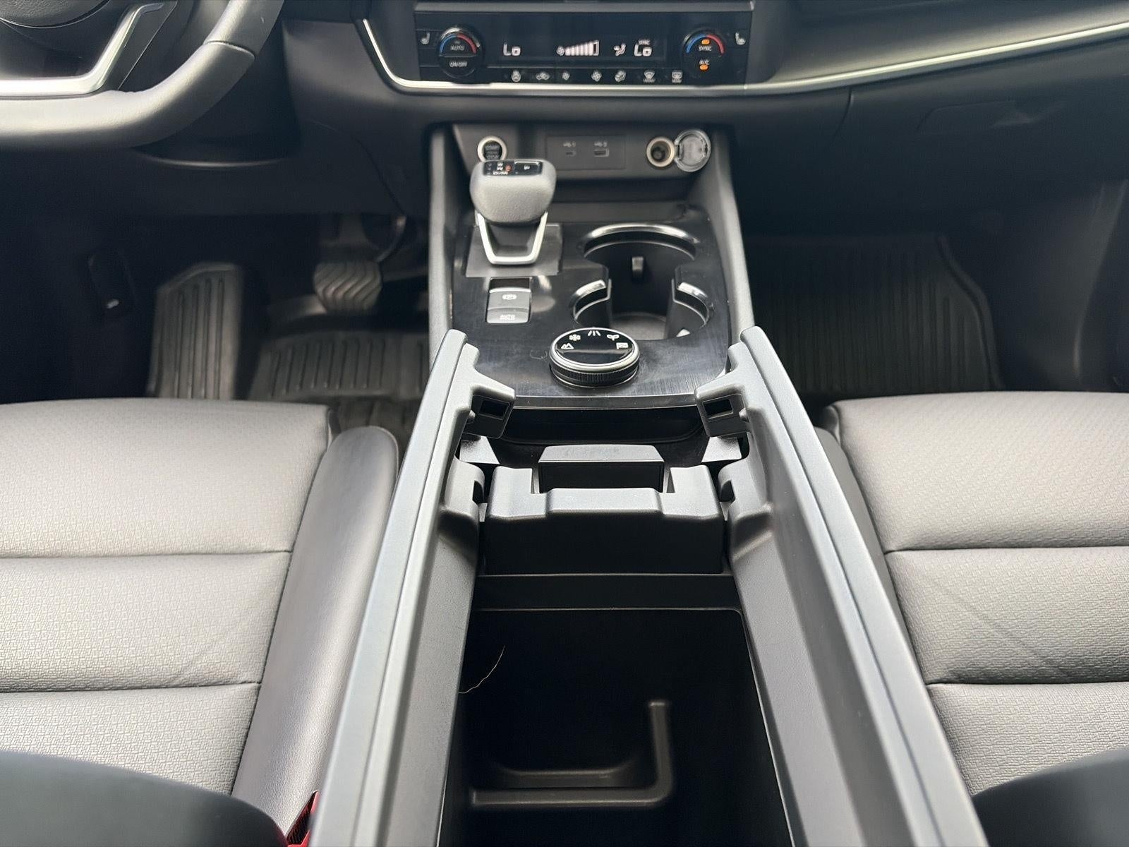 2023 Nissan Rogue AWD SV