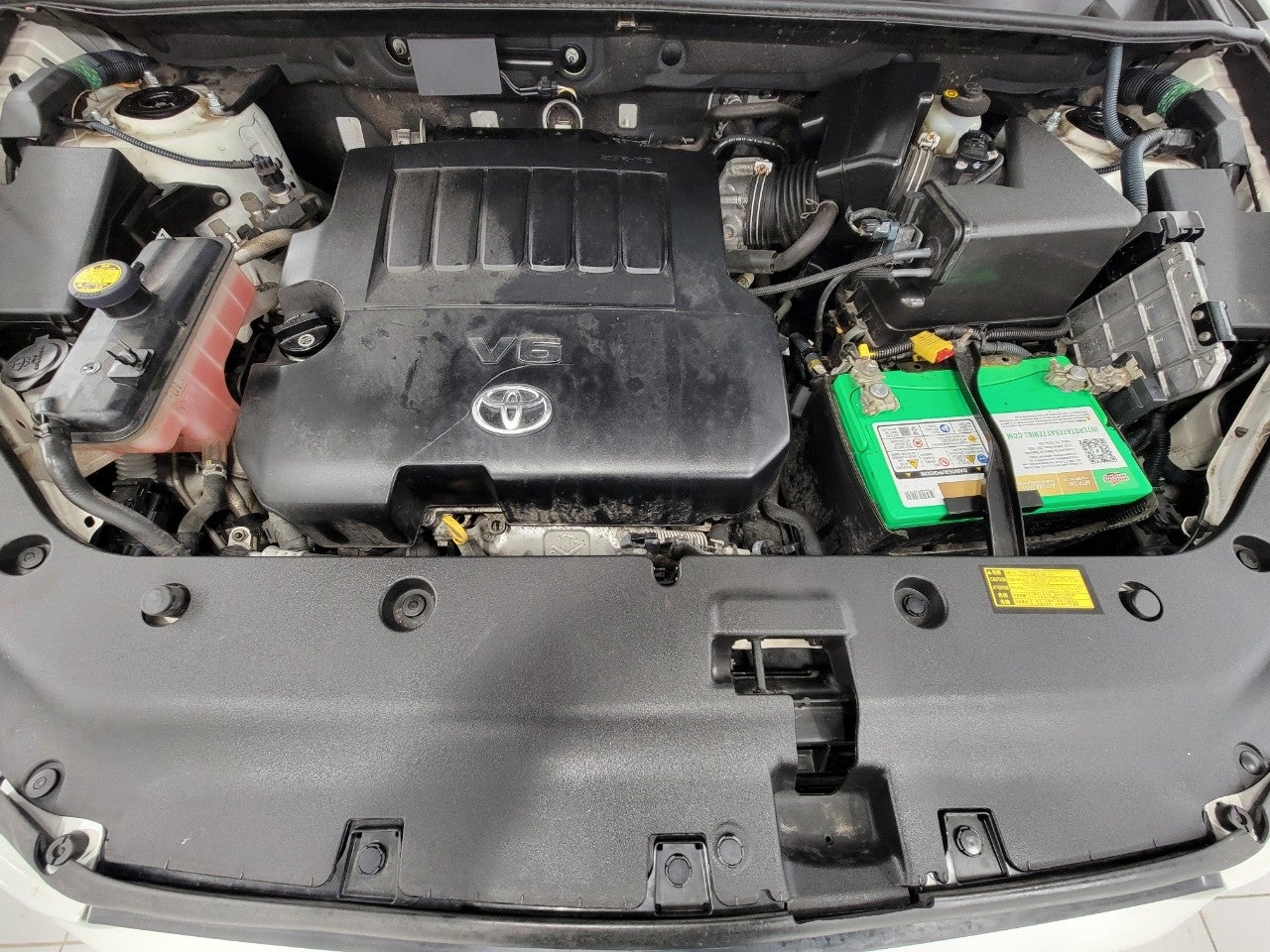 2008 Toyota RAV4 FWD 4dr V6 5-Spd AT Ltd