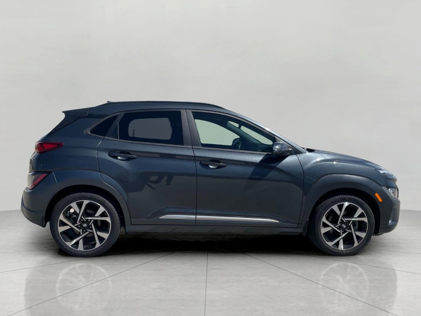 2022 Hyundai Kona Limited DCT FWD