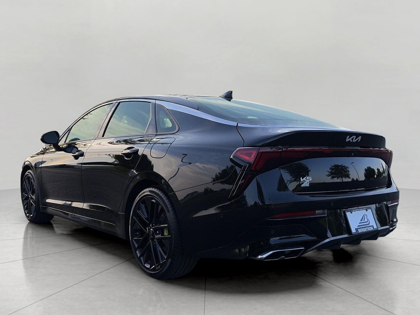 2025 Kia K5 GT DCT FWD