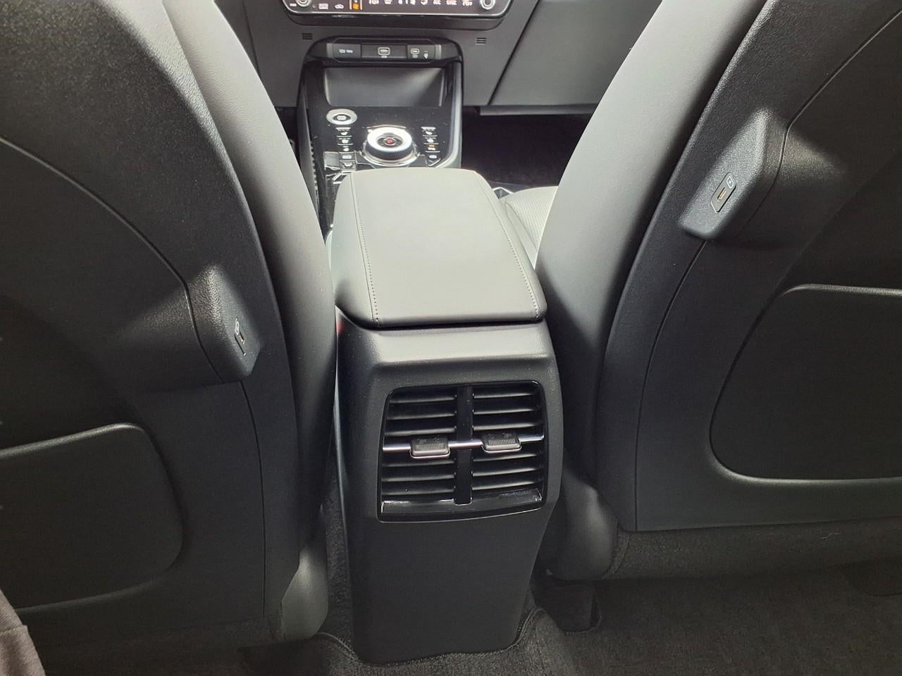 2025 Kia Niro Plug-In Hybrid SX Touring FWD