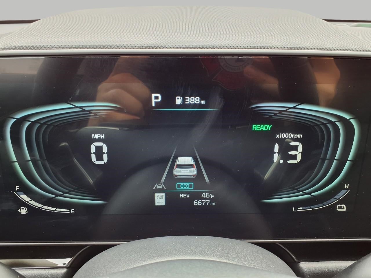 2025 Kia Niro Plug-In Hybrid SX Touring FWD