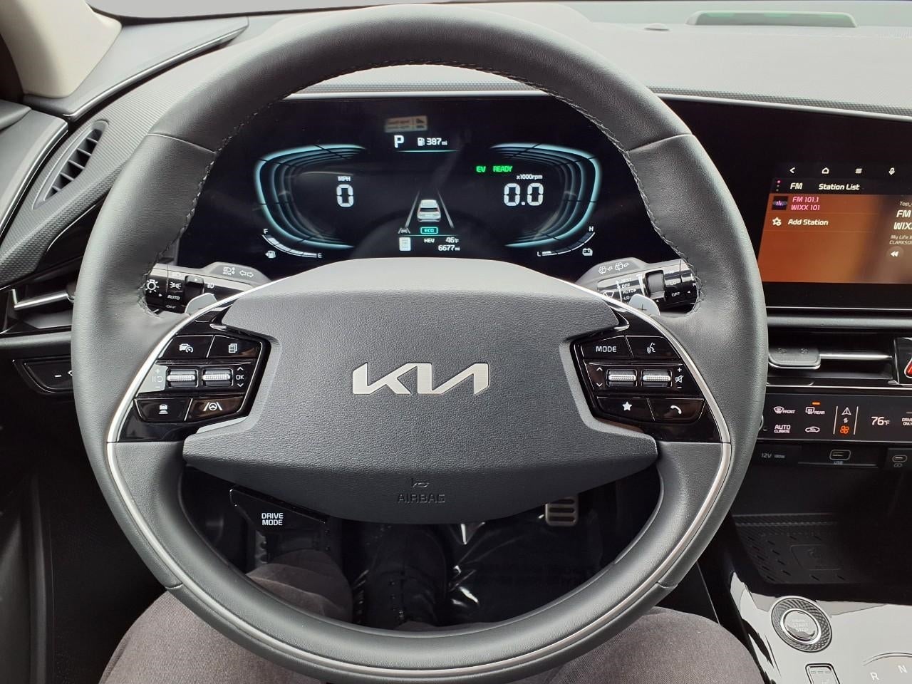 2025 Kia Niro Plug-In Hybrid SX Touring FWD