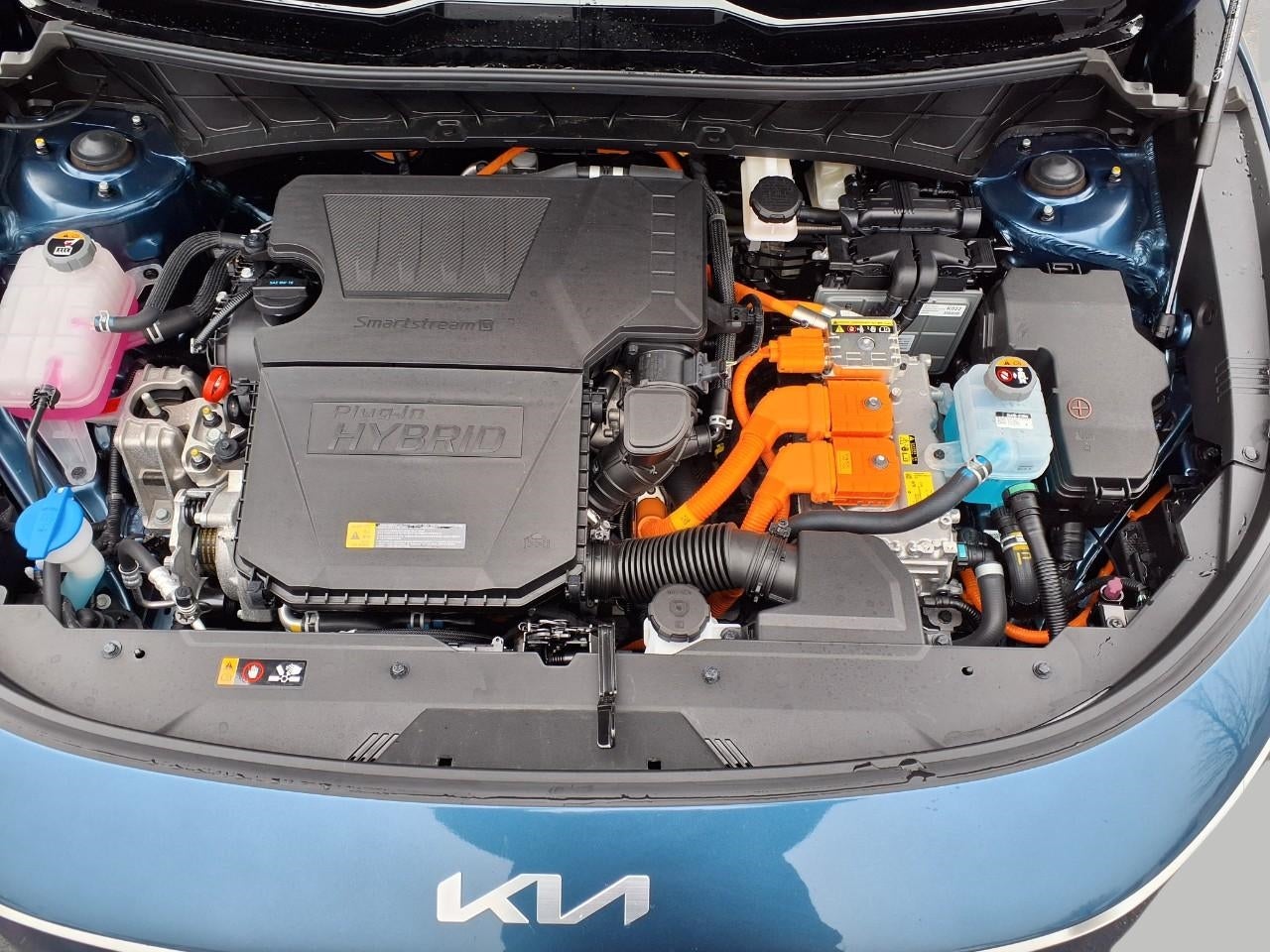 2025 Kia Niro Plug-In Hybrid SX Touring FWD