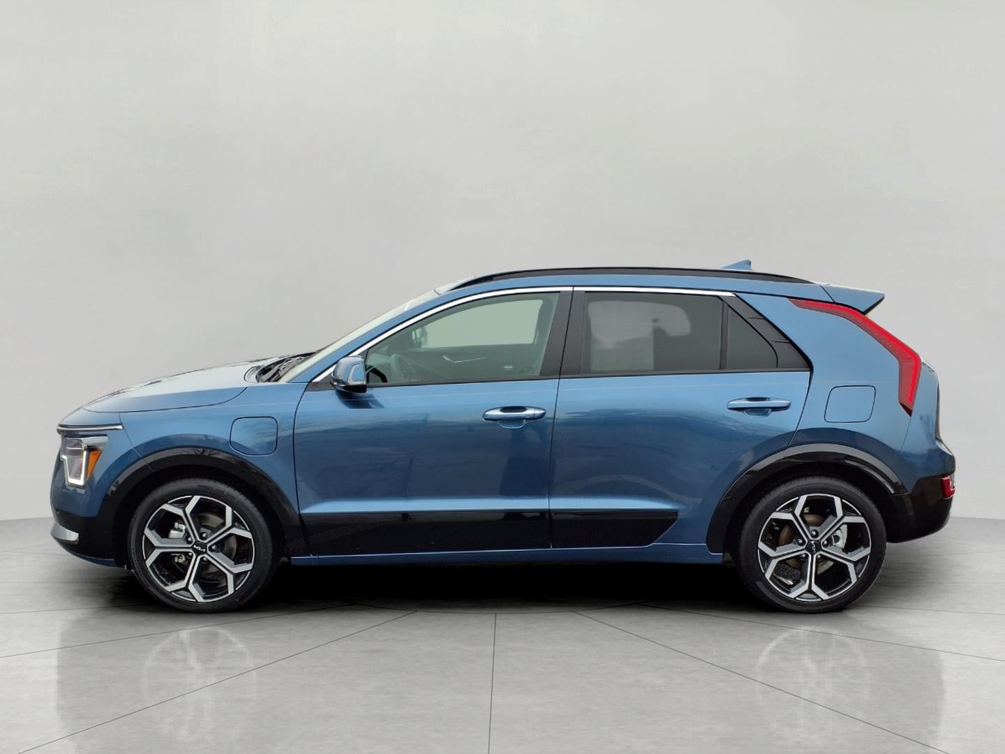 2025 Kia Niro Plug-In Hybrid SX Touring FWD