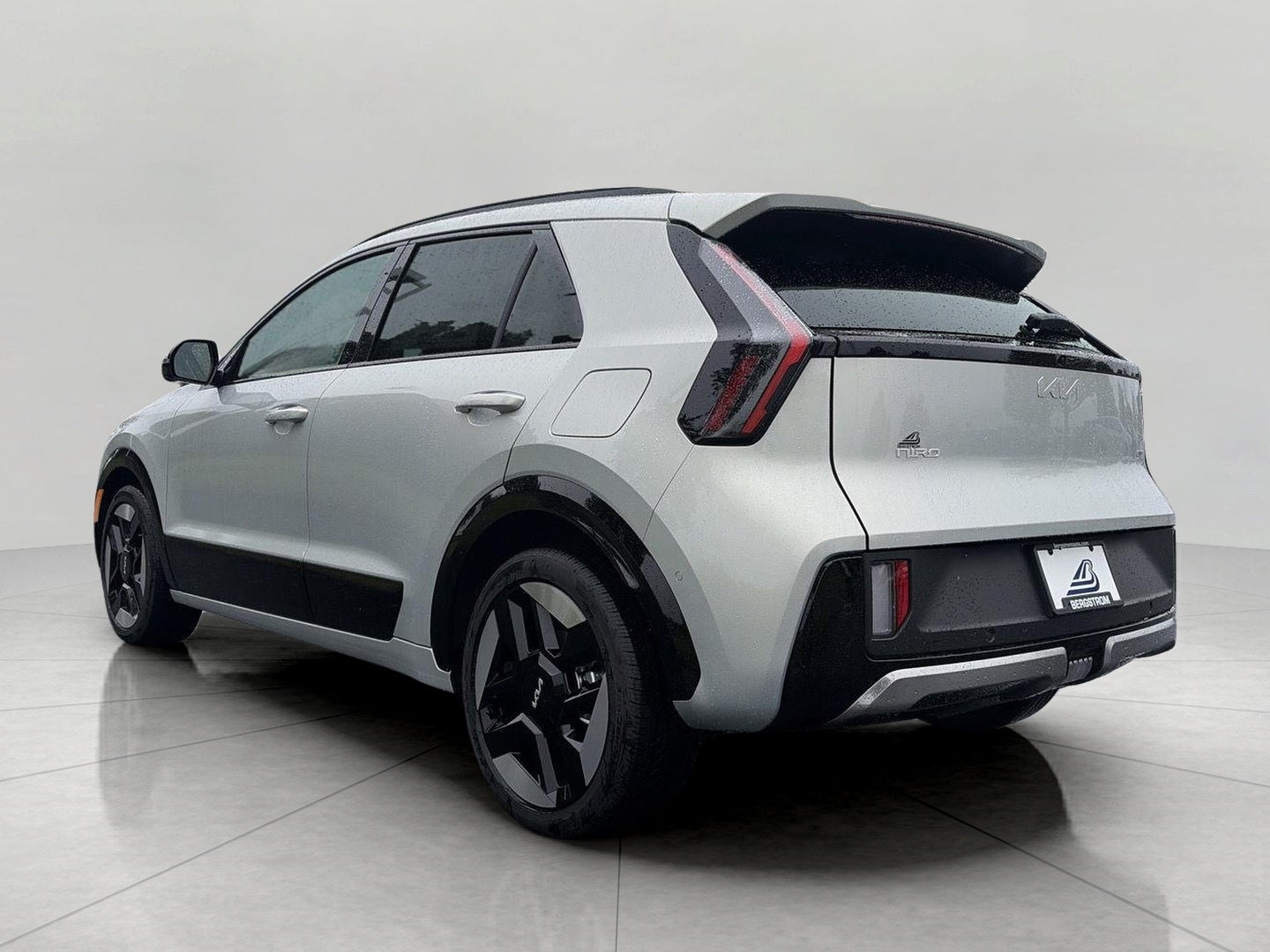 2027 Kia Niro SX Touring FWD