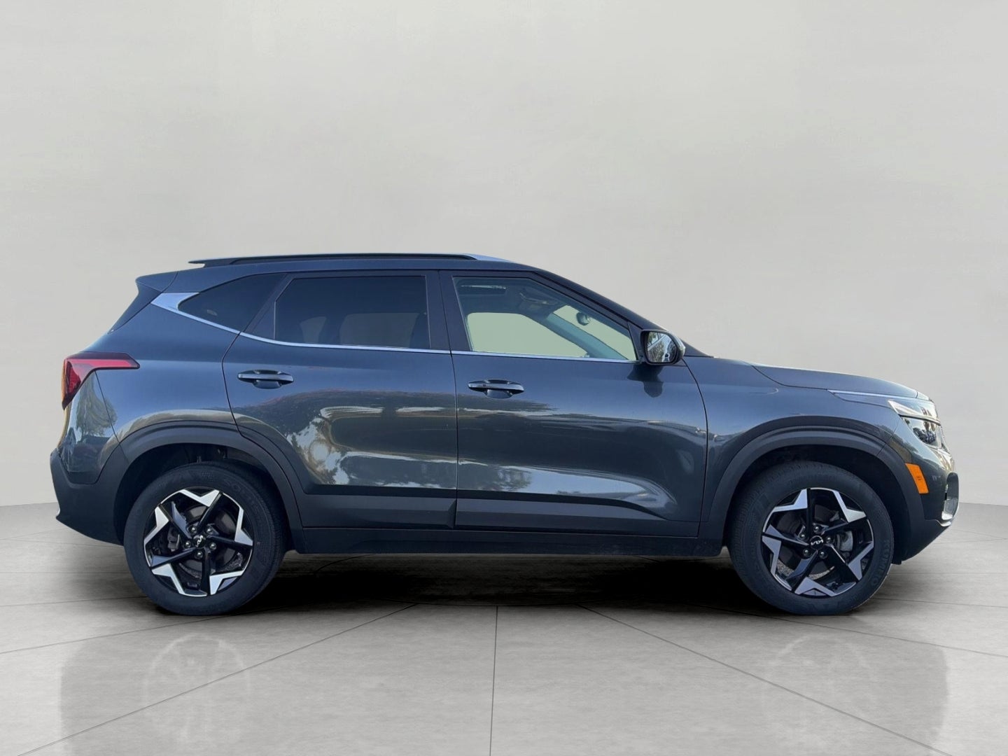 2024 Kia Seltos EX IVT AWD