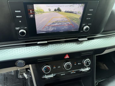 2023 Kia Carnival LX FWD
