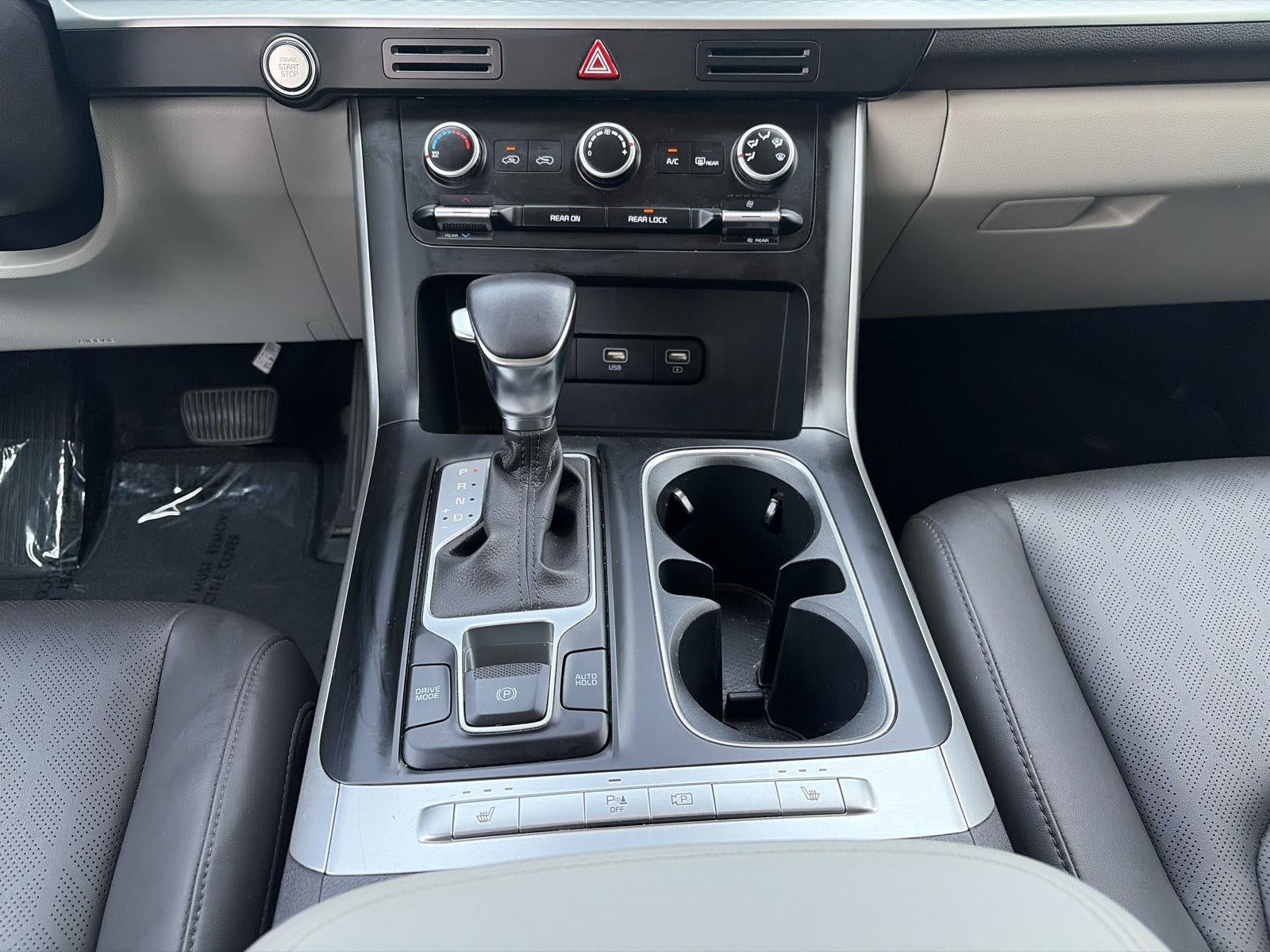 2023 Kia Carnival LX FWD