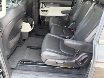 2023 Kia Carnival LX FWD