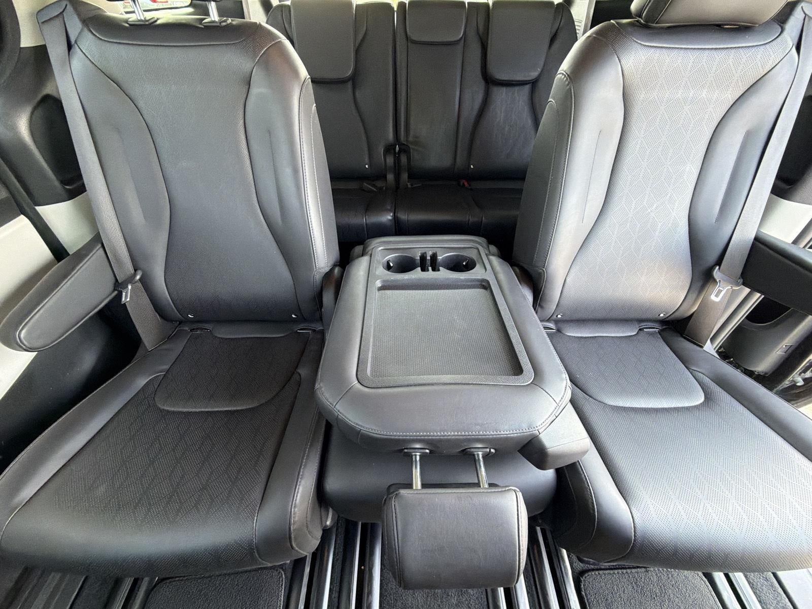 2023 Kia Carnival LX FWD