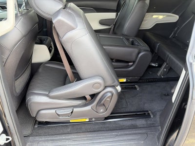 2023 Kia Carnival LX FWD