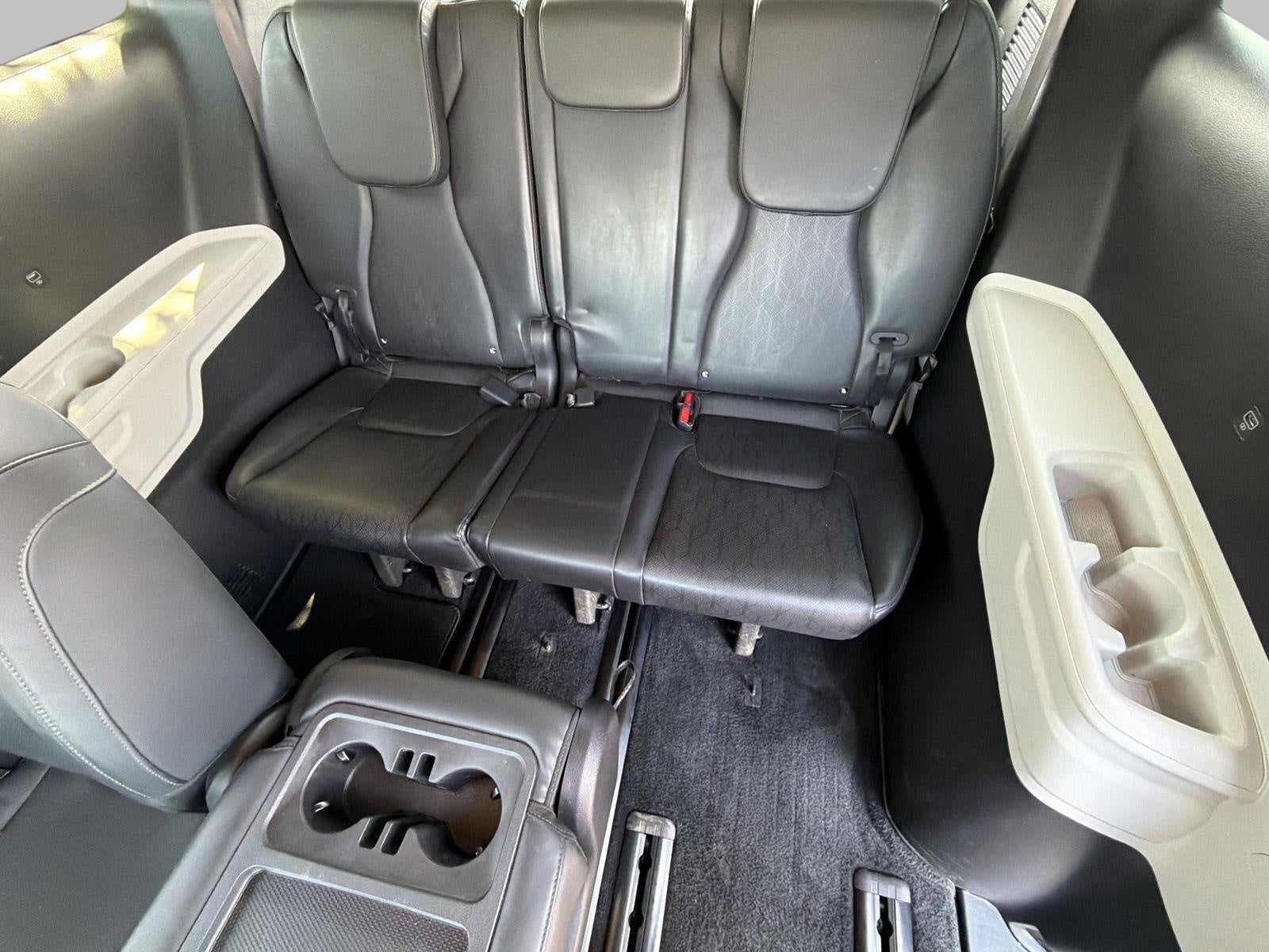 2023 Kia Carnival LX FWD