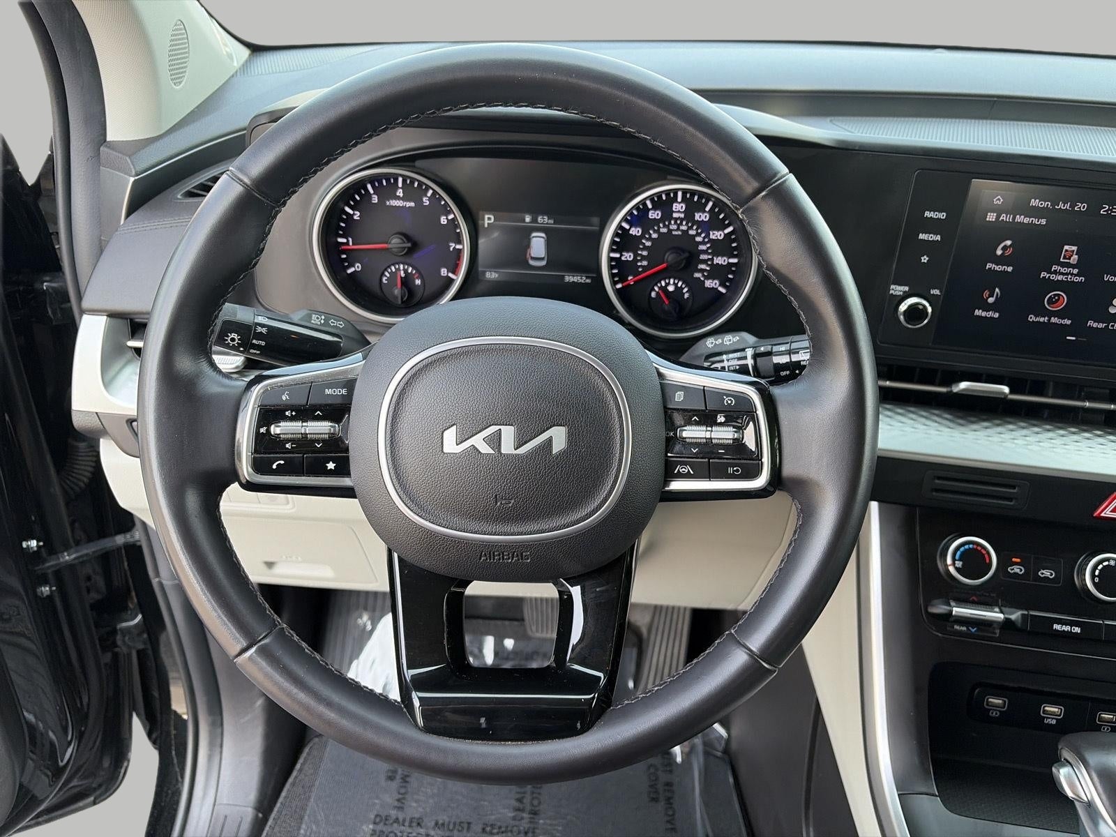 2023 Kia Carnival LX FWD
