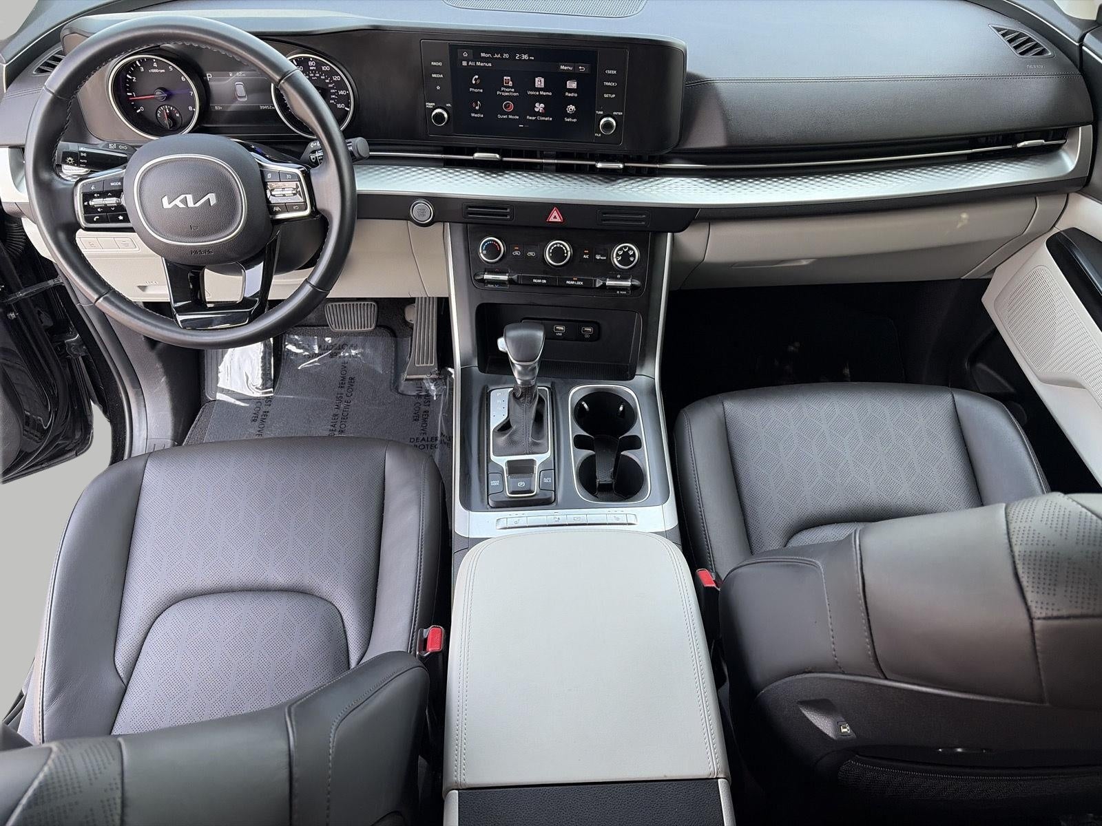 2023 Kia Carnival LX FWD