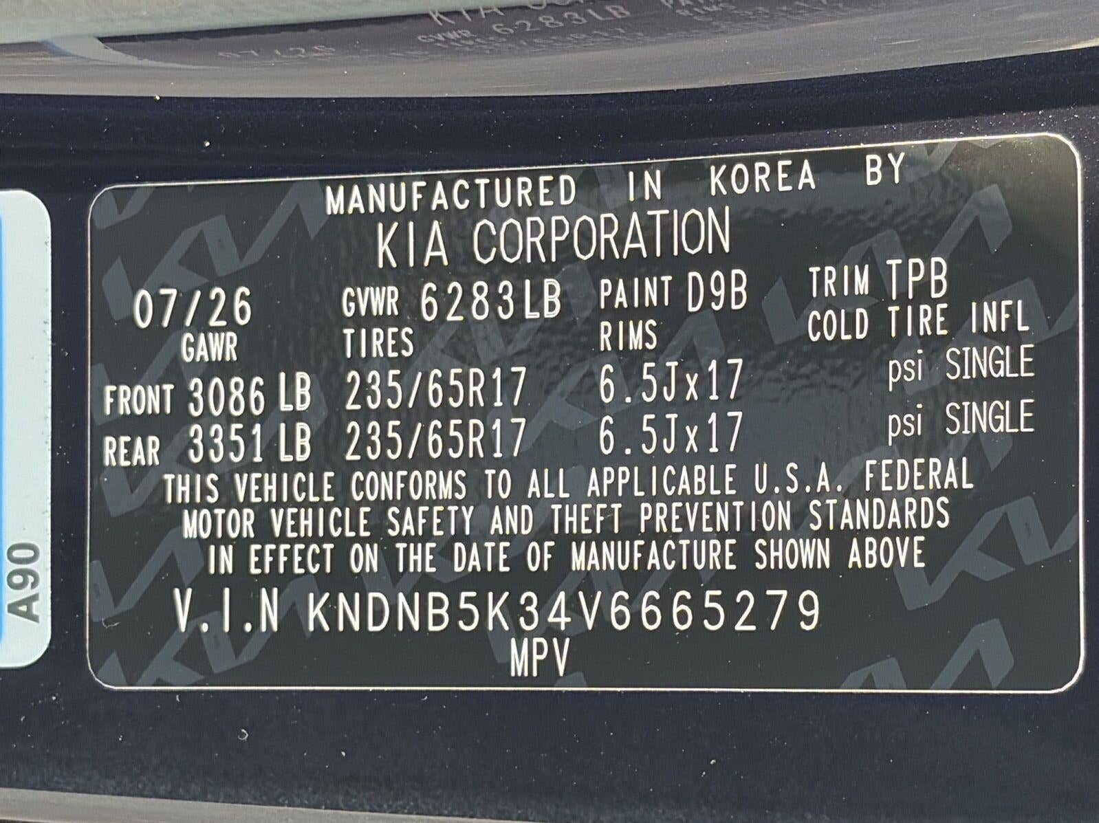 2027 Kia Carnival LX FWD